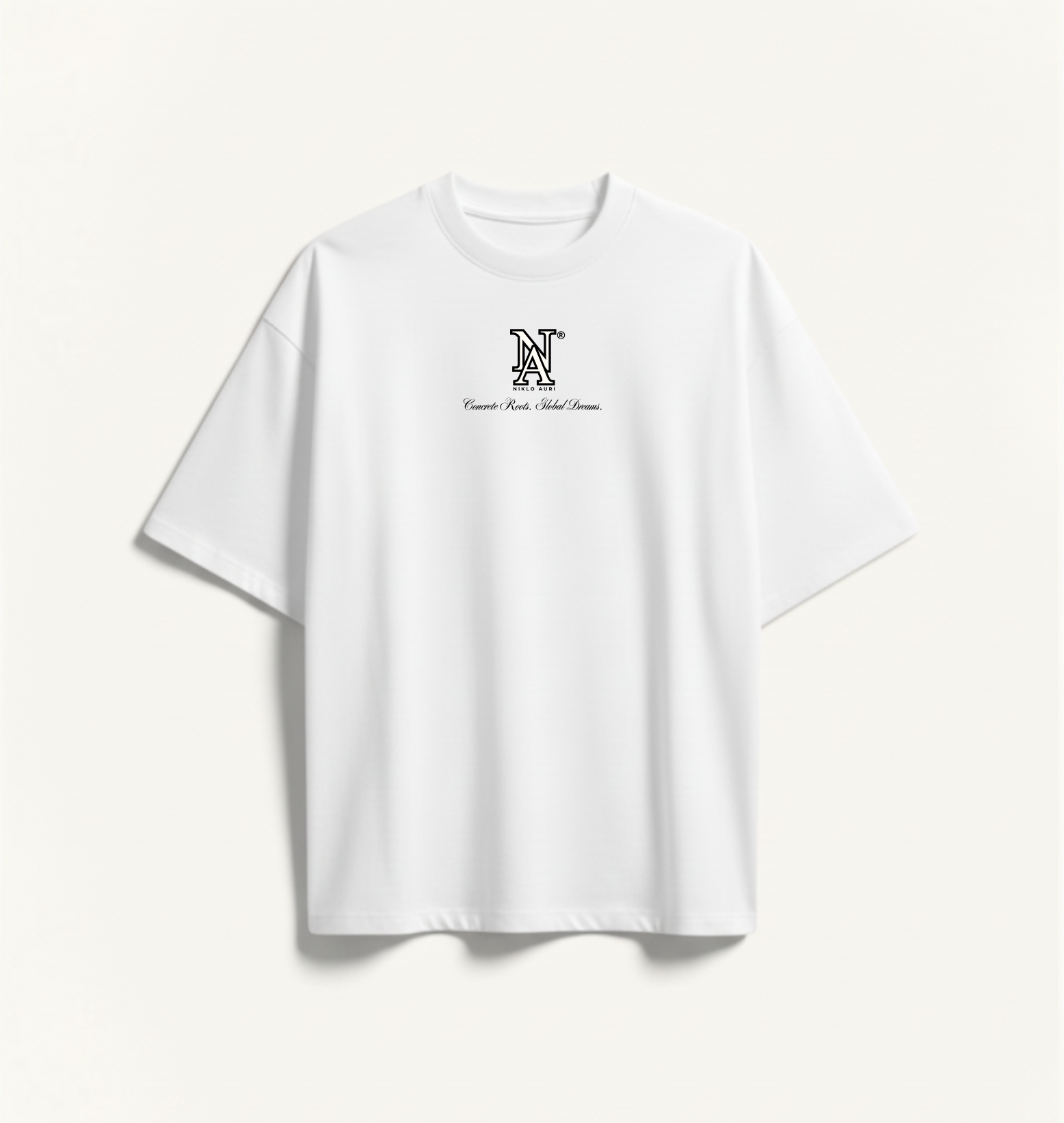 „Concrete Roots Tee Vorderseite NA-Monogramm Produktbild“